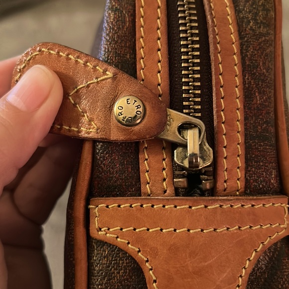 Vintage Etro Pouch in Classic Paisley and Leather - Picture 6 of 13